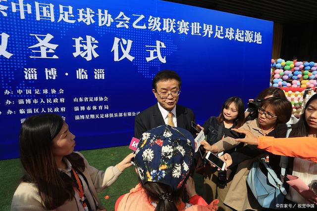 十人应战，曼城小胜曼联，哈兰德发自拍表达心态