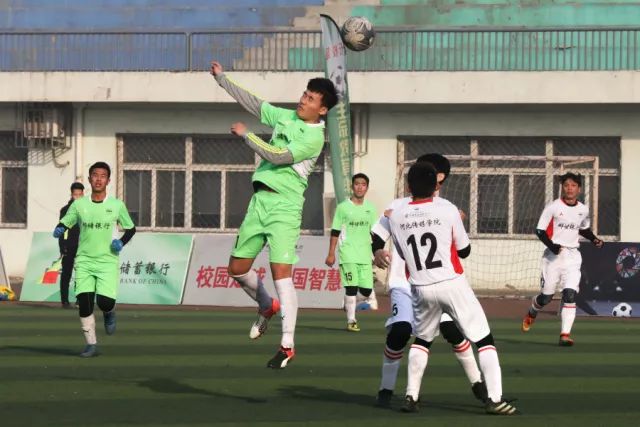 尤文将9号球衣交给新援穆阿尼，但弗拉霍维奇在社媒上仍自称DV9