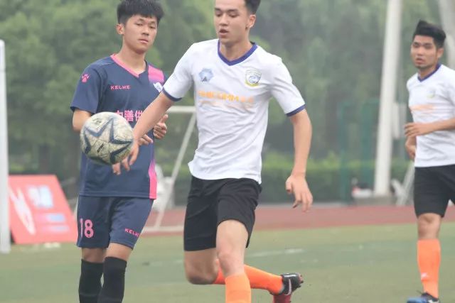 热刺状态堪忧，英超转会市场乱象不容忽视